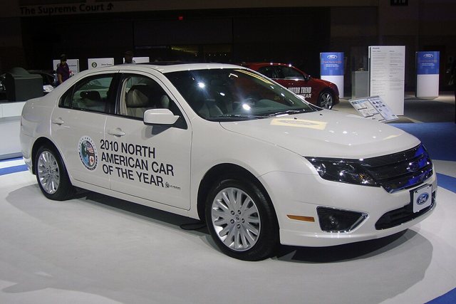 2010 Ford Fusion Hybrid, representative photo