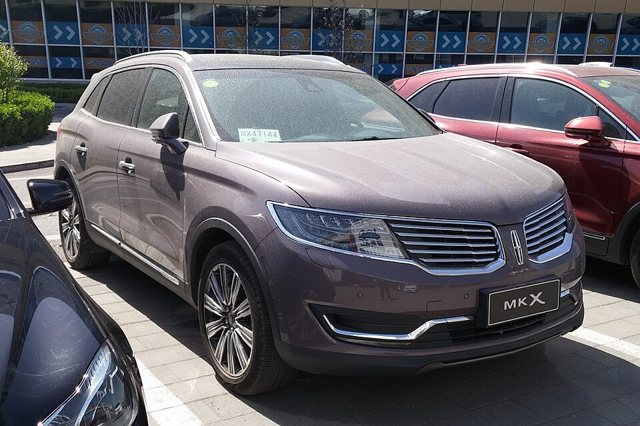 Representative photo of the Lincoln MKX