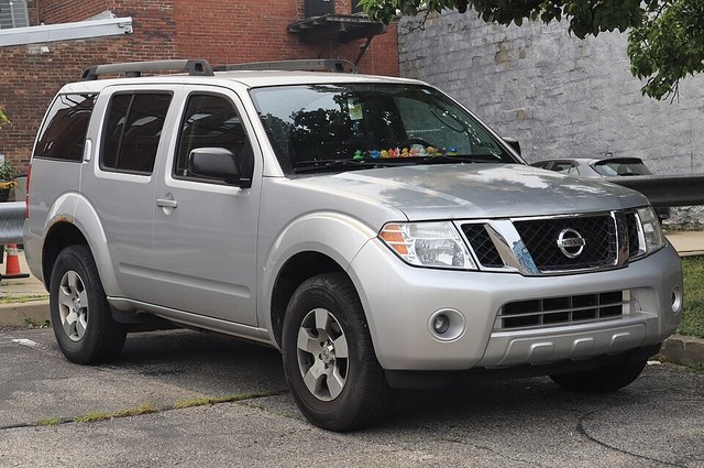 2011 Nissan Pathfinder, representative photo