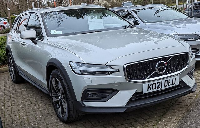 2021 Volvo V60 Cross Country, representative photo